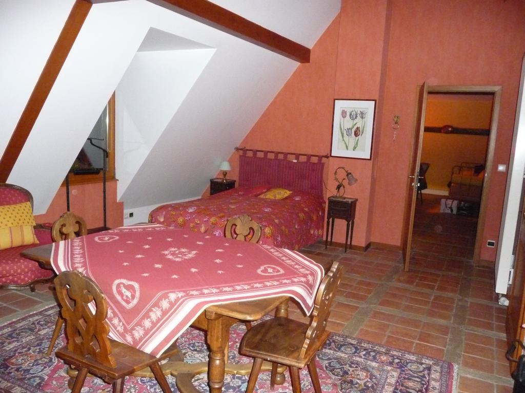 Le Neufeld Oberhaslach Room photo